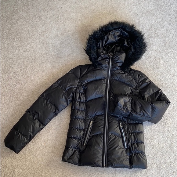 Gently used Guess coat - Picture 1 of 4